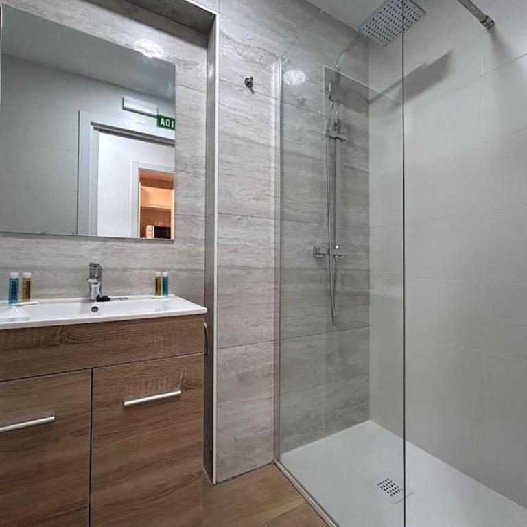 Beautiful flat in Madrid URQ2 - Two-Bedroom Apartment - 10