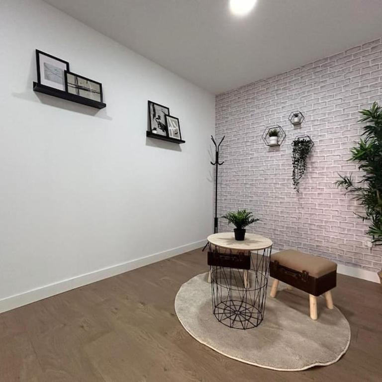 Beautiful flat in Madrid URQ2 - Two-Bedroom Apartment - 11
