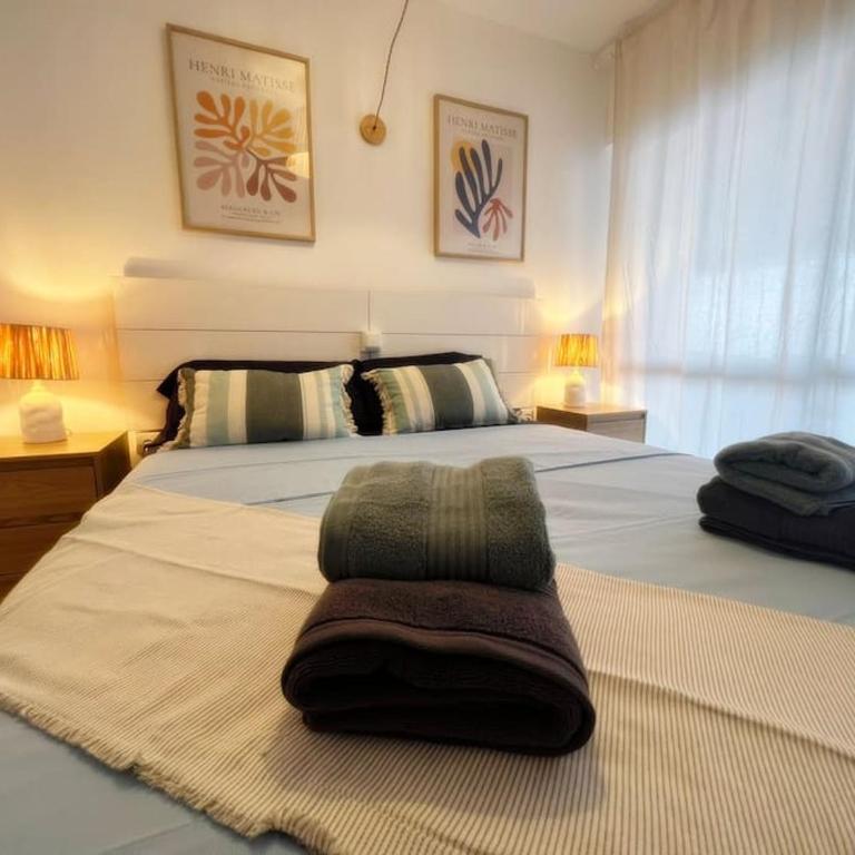 Magnifico y amplio apartamento con terraza - Three-Bedroom Apartment - 5