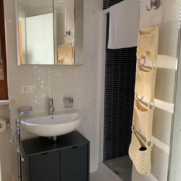 Domus Imago Pescara - Appartamento con 1 Camera da Letto e Balcone - 24
