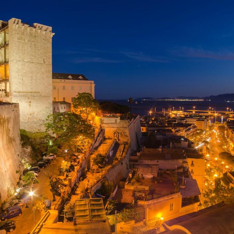 Martini Time, panoramic terrace on the castle walls - Appartamento con 2 Camere da Letto - 1