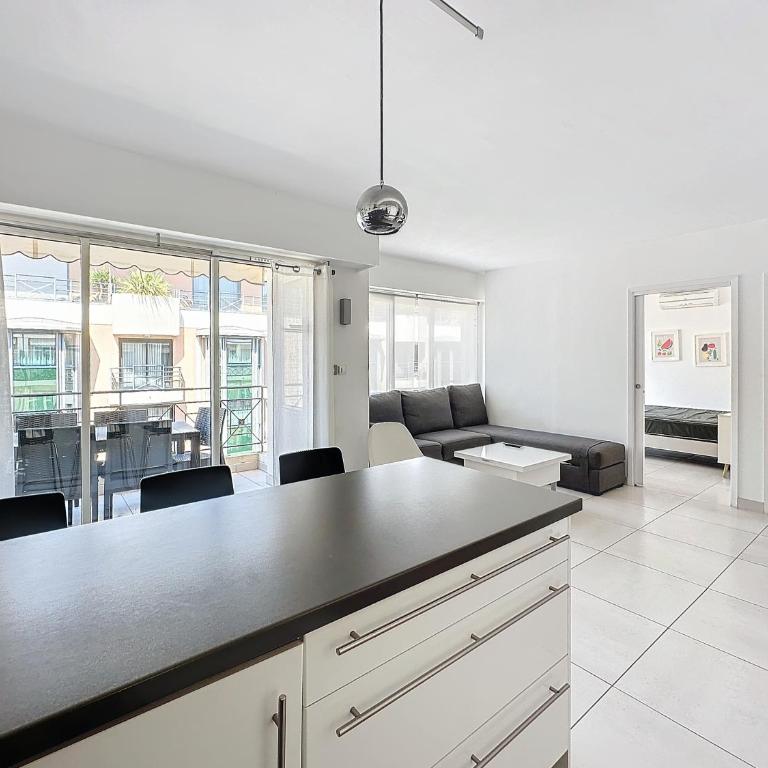 57m2 - 2 chambres, terrasse, Croisette-Martinez - Apartment mit 2 Schlafzimmern - 10