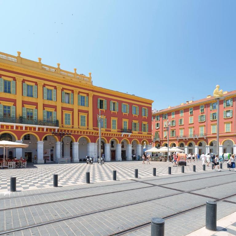 Nice Renting - 3 MASSENA - Chic Escape Luxury Duplex Place Massena - Appartement 1 Chambre - 1