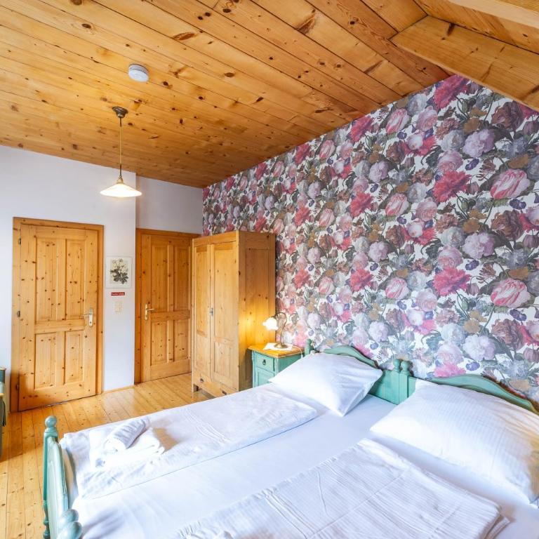 Stoffbauer GmbH - Dreibettzimmer - 10