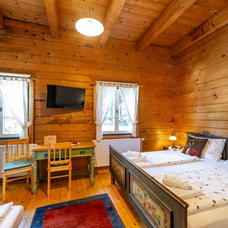 Stoffbauer GmbH - Dreibettzimmer - 9