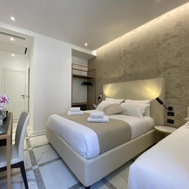 Suite Croce - Camera Matrimoniale Deluxe con 1 Letto Supplementare - 4