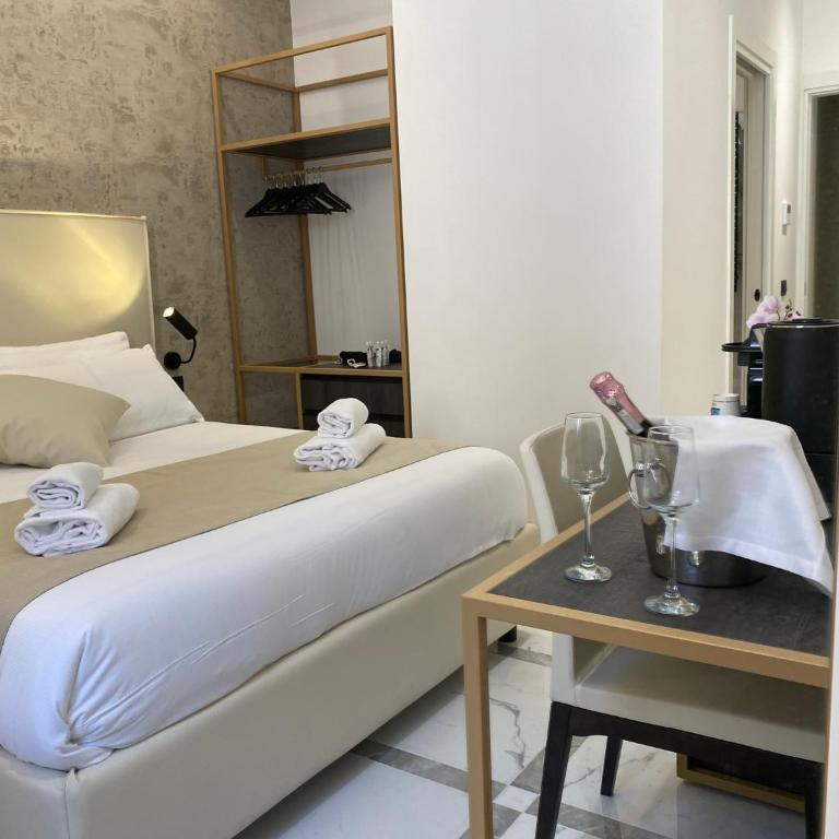 Suite Croce - Camera Matrimoniale Deluxe con 1 Letto Supplementare - 13