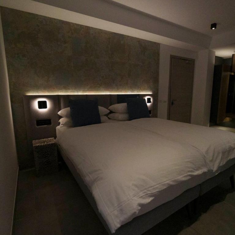 Attilio High Living Suites - Adults Only - Suite with Lake view and Balcony - 19