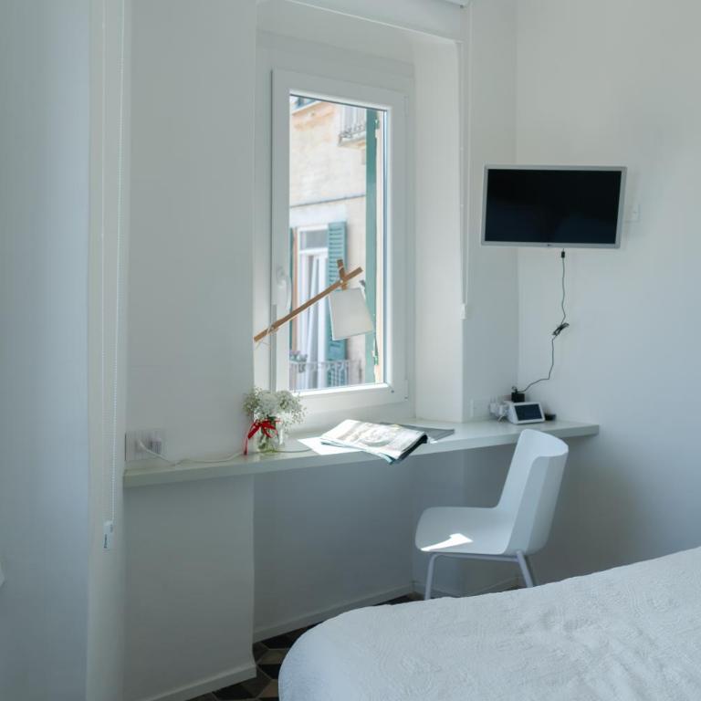 About Italy Holiday Rooms and Apartments - Appartamento Deluxe - 10