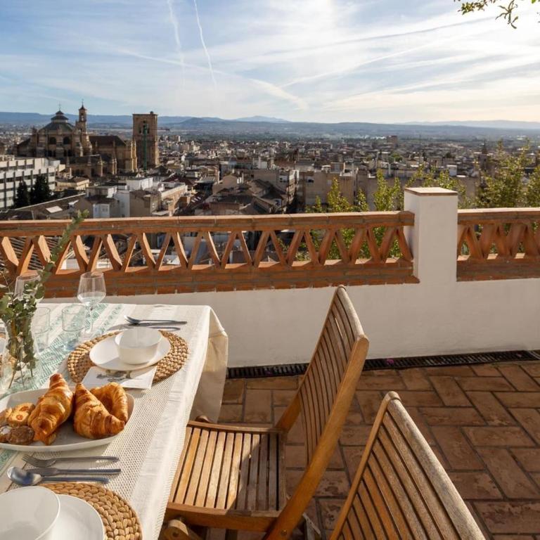 ChezmoiHomes Carmen de los Remedios - Two-Bedroom House - 9