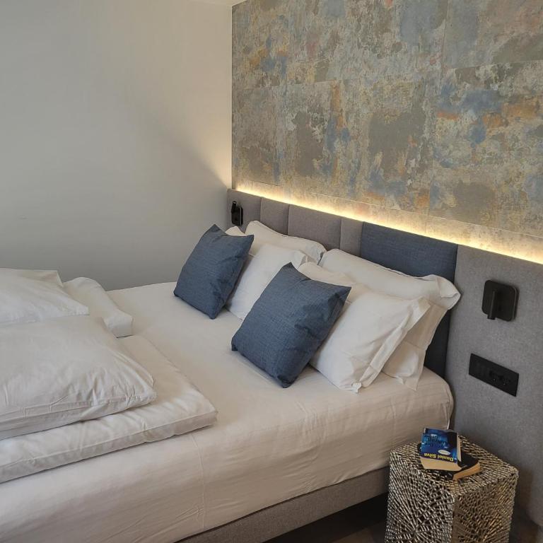 Attilio High Living Suites - Adults Only - Suite with Lake view and Balcony - 13