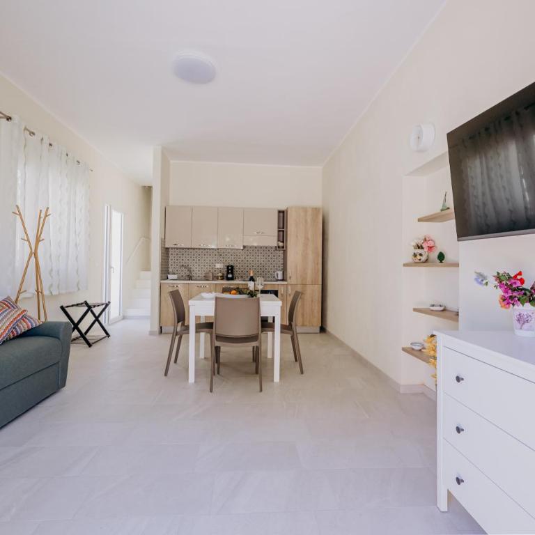 Casa Zefiro Fontane Bianche - Casa con 2 Camere da Letto - 10