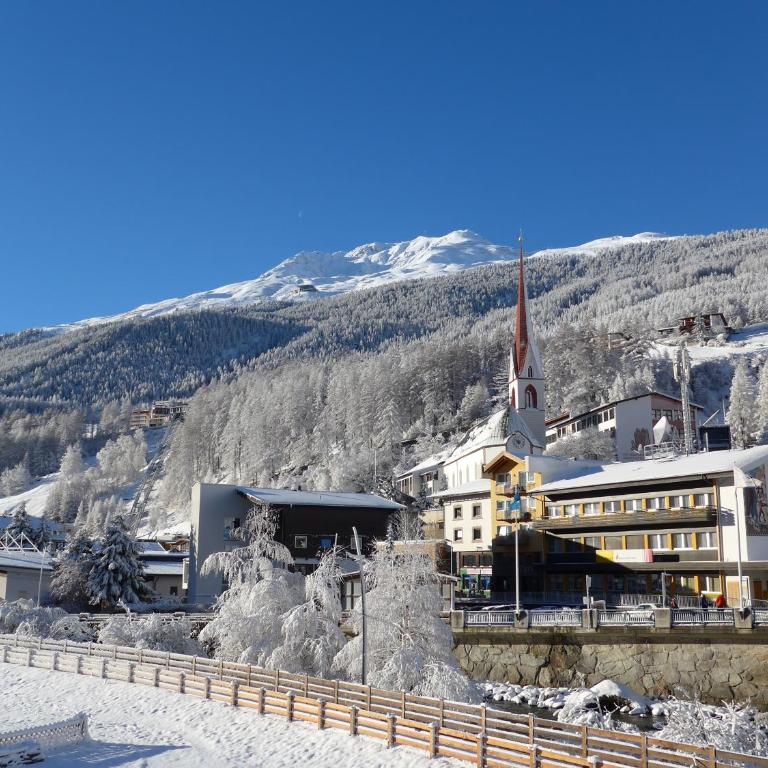 Parkhotel Sölden - Doppelzimmer mit Panoramablick - 8