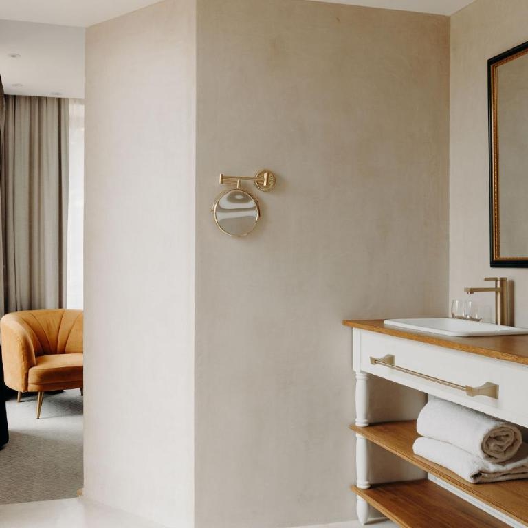 Domaine de Rochebois & Spa Nuxe - Chambre de Luxe avec Terrasse - 5