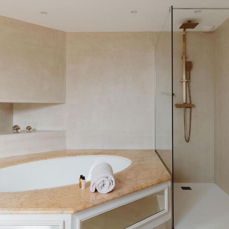 Domaine de Rochebois & Spa Nuxe - Suite avec Terrasse - 1