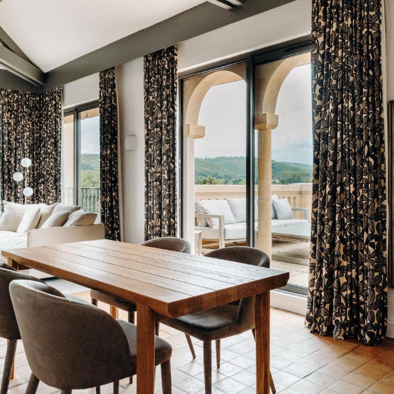 Domaine de Rochebois & Spa Nuxe - Suite en Duplex avec Terrasse - 1