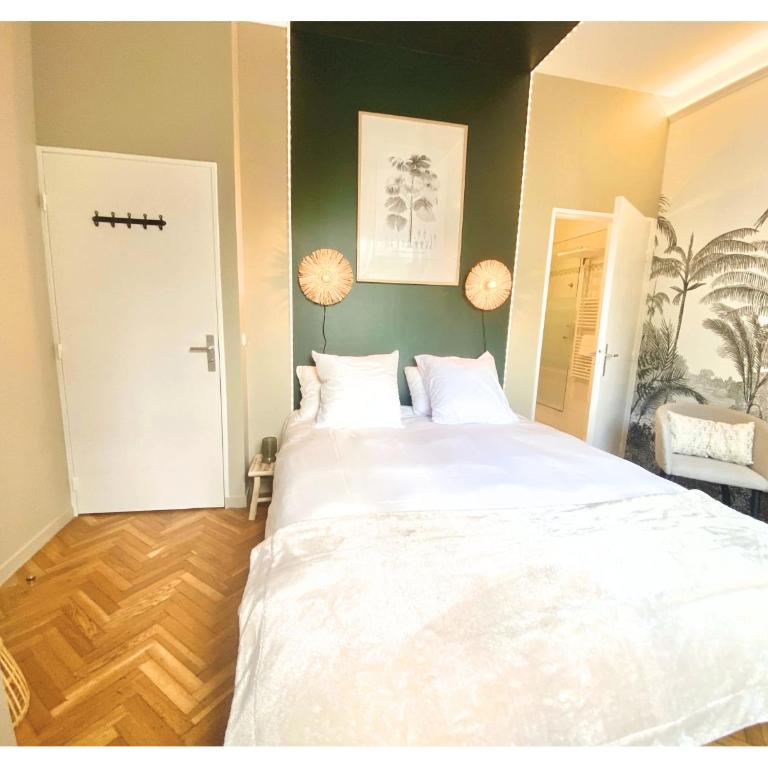 Chambre Cosy chez l habitant avec salle de bain et jardin privé - Chambre Lit Queen-Size - Vue sur Jardin - 13