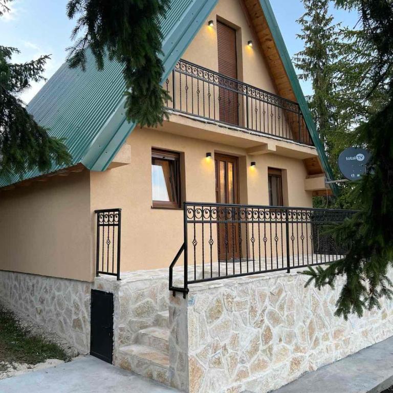 Žabljak- FamilyOasis - Two-Bedroom House - 1