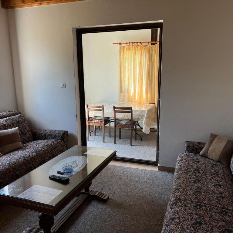 Weekend house & apartments Dubrave - Kuća sa 1 Spavaćom Sobom - 10