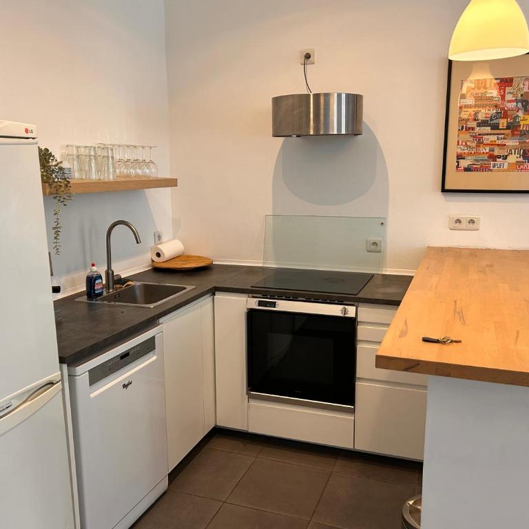 Appartement 6 personnes place de la joliette - Apartment mit 2 Schlafzimmern - 5