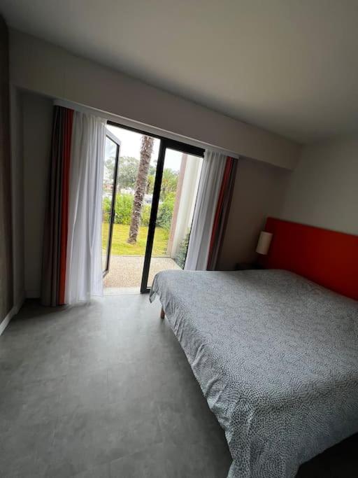 Appartement accès plage - Apartment mit 2 Schlafzimmern - 11