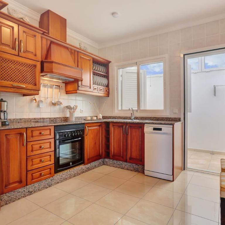 Casa ELENA - Three-Bedroom Villa - 32