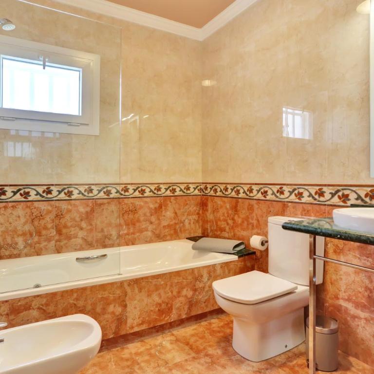 Casa ELENA - Three-Bedroom Villa - 33