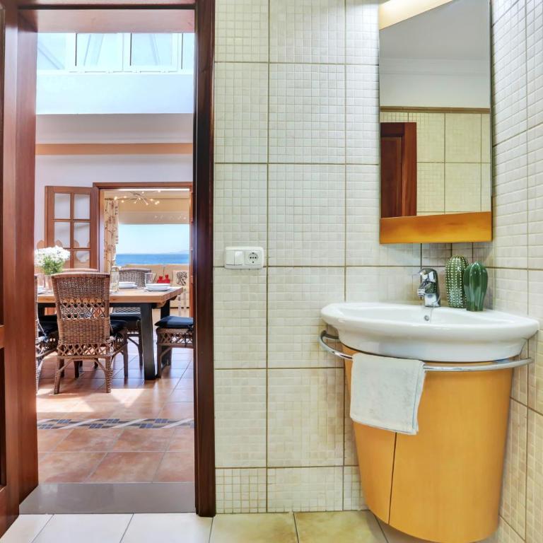 Casa ELENA - Three-Bedroom Villa - 29