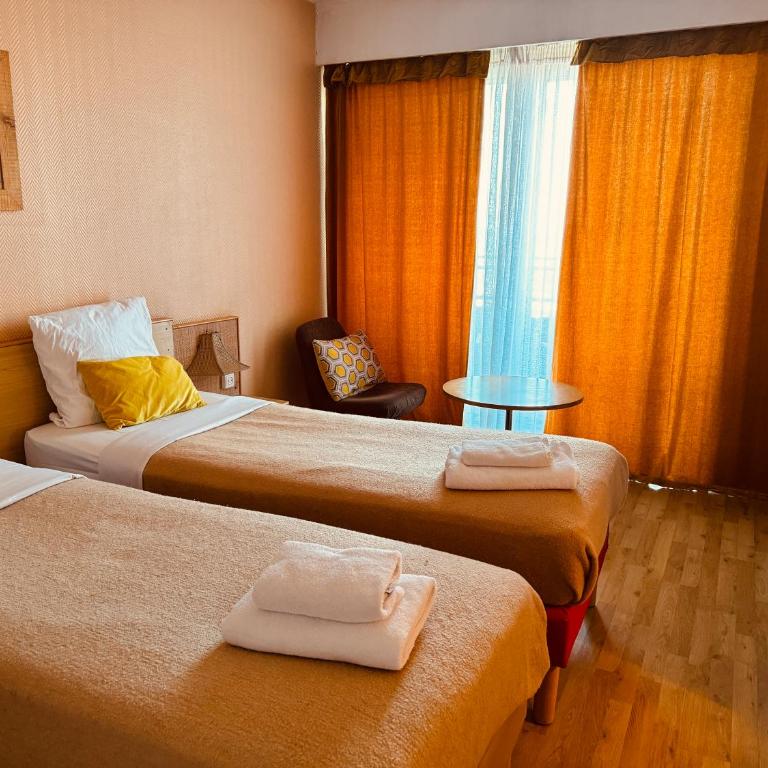 Hotel Panorama - Chambre Lits Jumeaux avec Balcon - 9
