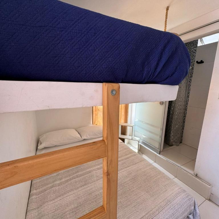 Surfer Hostel El Quilla Punta Hermosa - Family Room with Shower - 1