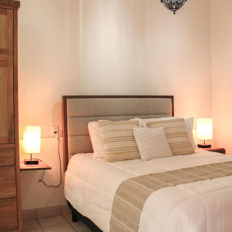 San Cayetano 3 with AC just a block away from the main square - Suite Deluxe - 3
