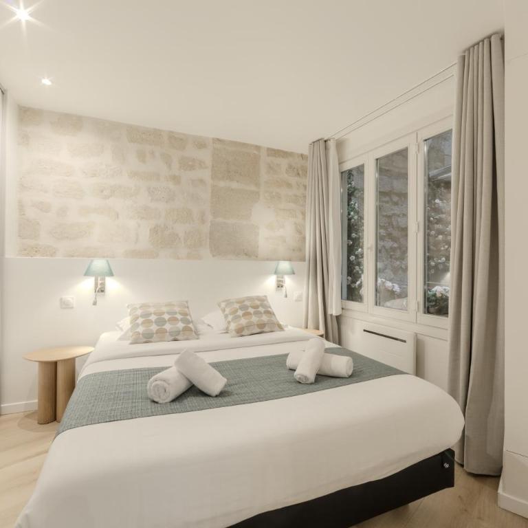 Jardin Saint Honoré Apartments - One-Bedroom Apartment with Terrace - Ground Floor - 1