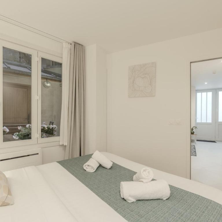 Jardin Saint Honoré Apartments - One-Bedroom Apartment with Terrace - Ground Floor - 2