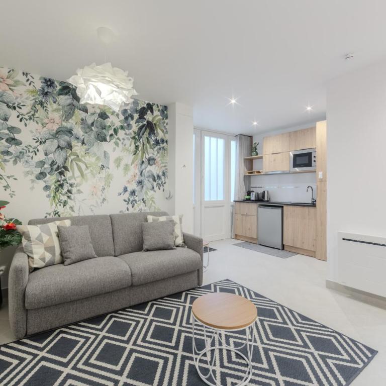 Jardin Saint Honoré Apartments - One-Bedroom Apartment with Terrace - Ground Floor - 4