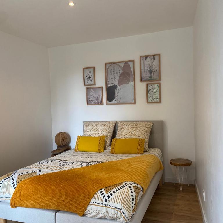 • Bel appartement - centre historique de Poitiers - Appartement 2 Chambres - 14