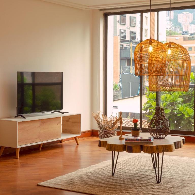 Habitación central con baño compartido Poblado-B14 - Apartamento de 1 dormitorio - 4