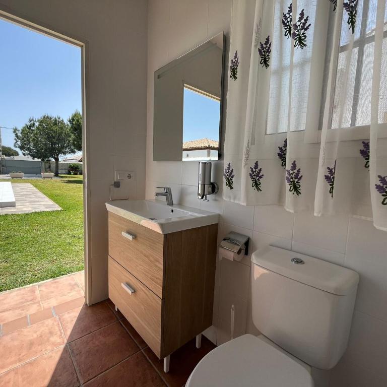 Chalet andaluz con piscina - Casa de 2 dormitorios - 38