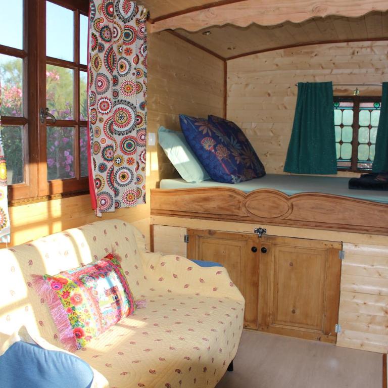 Roulotte Lou Gregau - Habitación Doble con vistas al jardín - 4