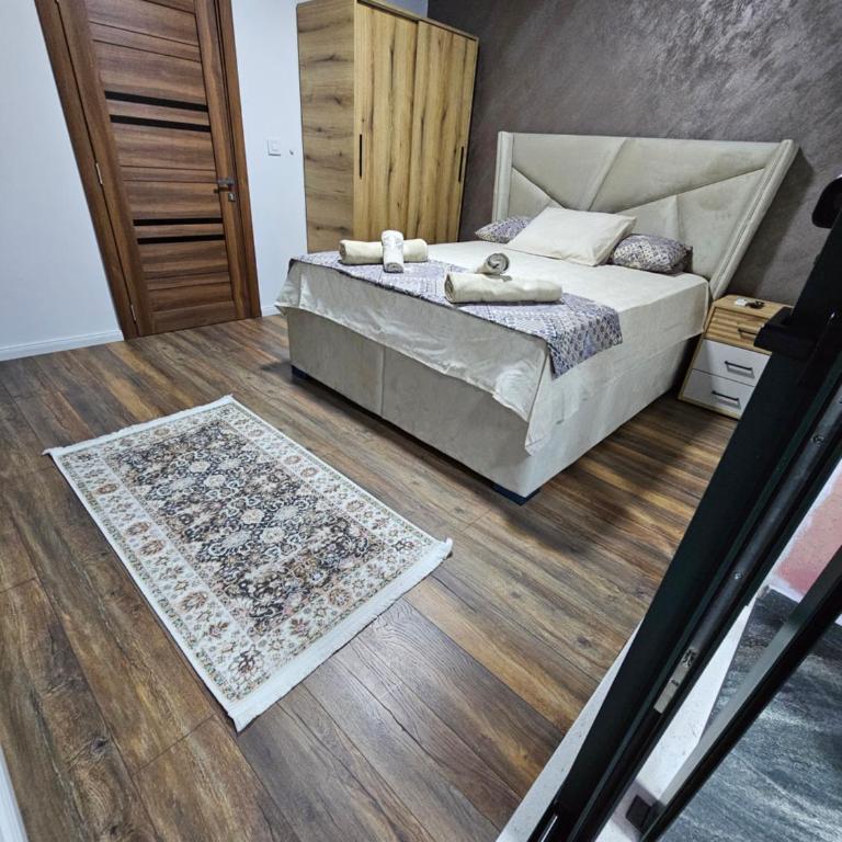 Apartments Ishmi in center of Ulcinj - Apartment - 1