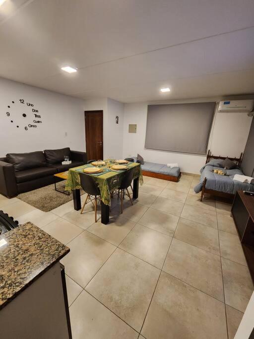 Depto nuevo excelente ubicación con cochera - Apartamento de 2 dormitorios - 11