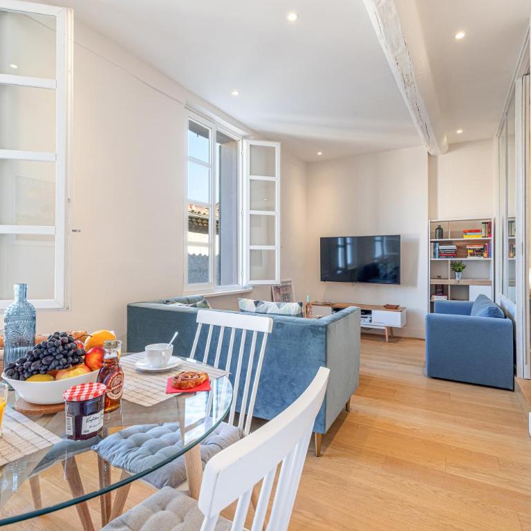 Apartment Matisse 100m Near The Sea - Happy Rentals - One-Bedroom Apartment - 1