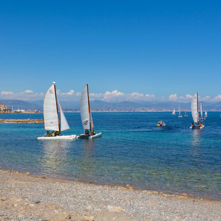 Apartment Matisse 100m Near The Sea - Happy Rentals - One-Bedroom Apartment - 32