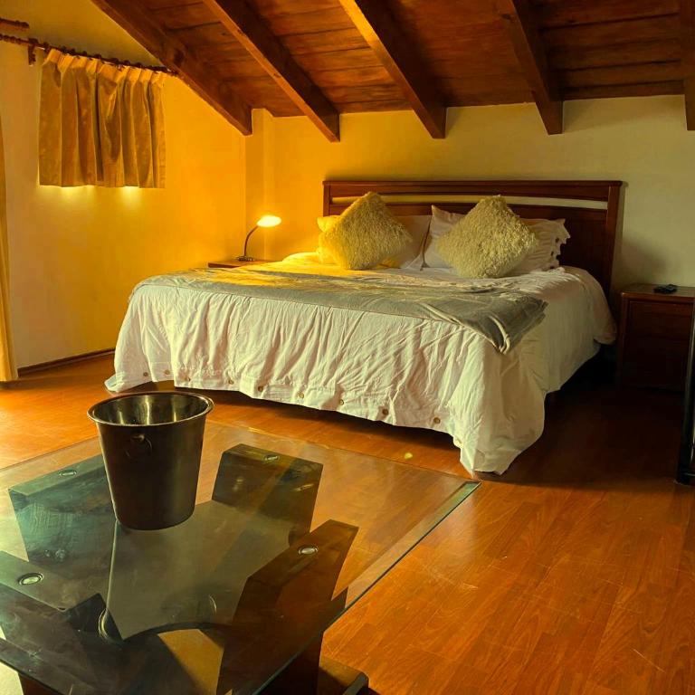 Alojamiento tipo Cabaña, rodeado de Bosque - King Room with Mountain View - 18