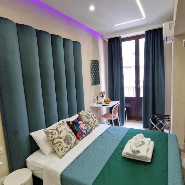 Superior Suite & Apartment Catania - Deluxe Double Room with Bath - 4