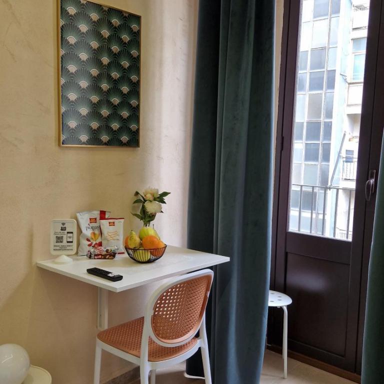 Superior Suite & Apartment Catania - Deluxe Double Room with Bath - 5