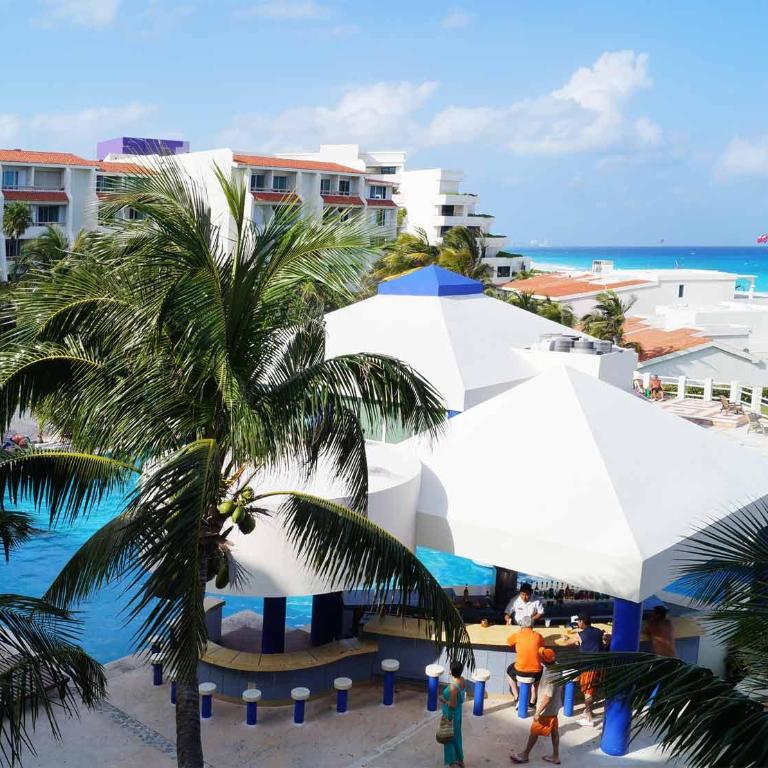 Apartment Ocean Front Cancun - Studio Apartment with Sea View - 46