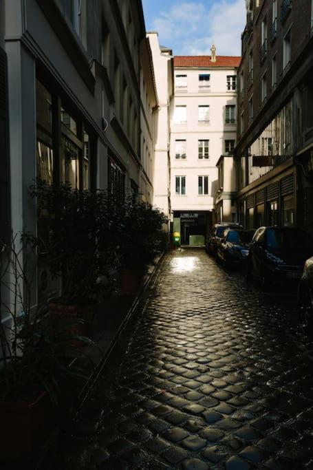 Charming studio in a courtyard in Paris - Appartement 1 Chambre - 13