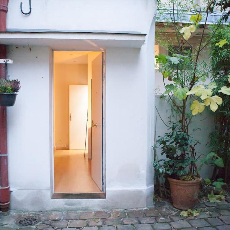 Charming studio in a courtyard in Paris - Appartement 1 Chambre - 25