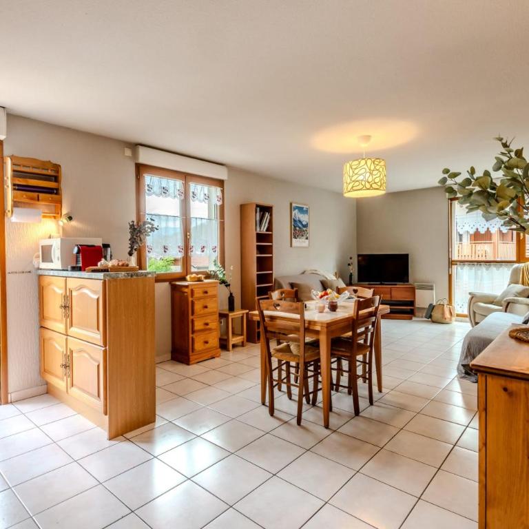 Slow Chalet Thônes lake & mountain 15 min to ski lift balcony parking - Appartement - 15