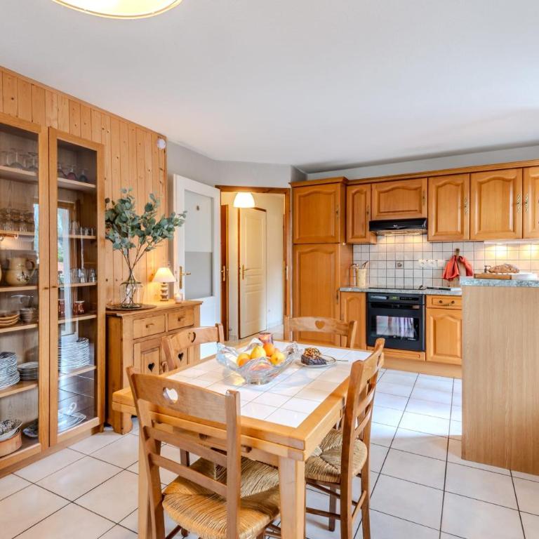Slow Chalet Thônes lake & mountain 15 min to ski lift balcony parking - Appartement - 20